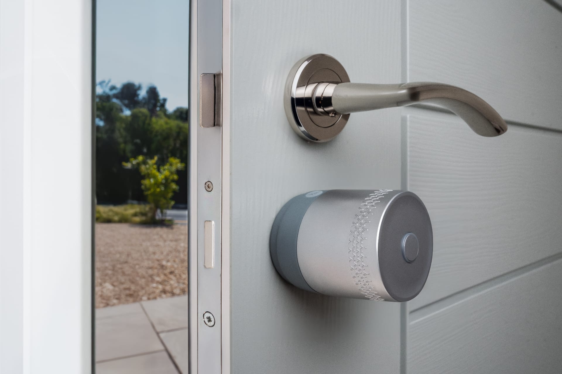 Yale Linus L2 Lite Lock Hero