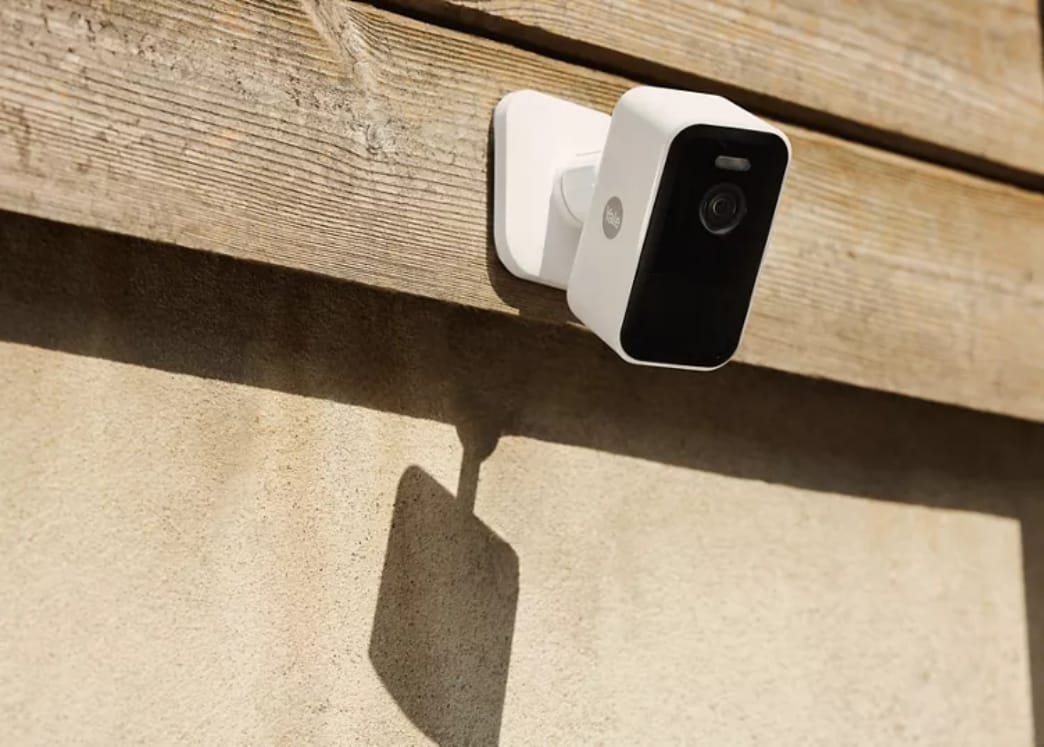 Yale smart outdoor camera Yale Smart Outdoor Camera